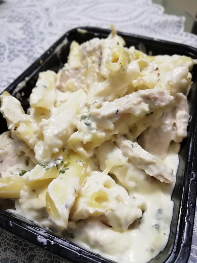 Chicken pasta in alfredo sauce