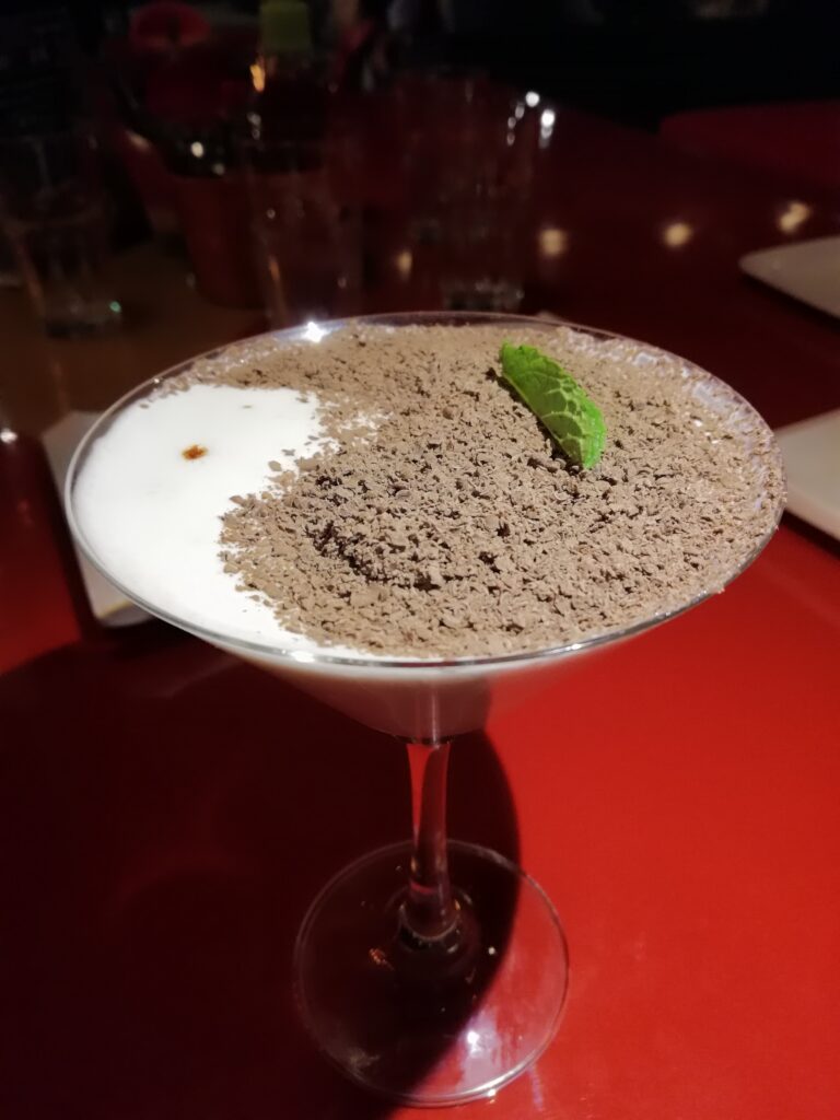 Ying Yang Martini - Kasino Bar