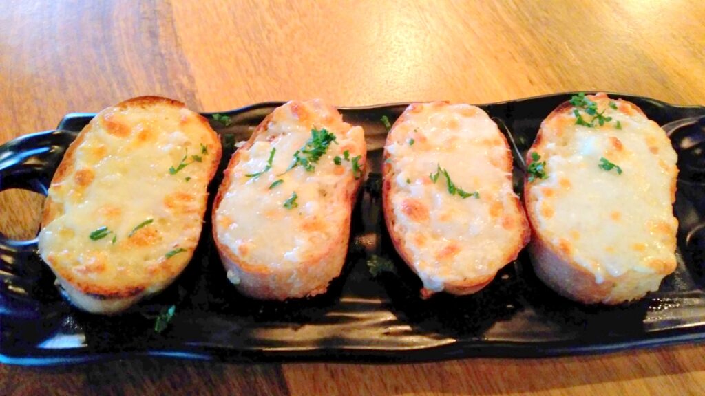 Garlic Bread with cheese - Chocolate Heaven